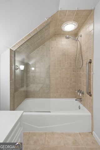 2215 Lyle Avenue, Atlanta, GA 30337