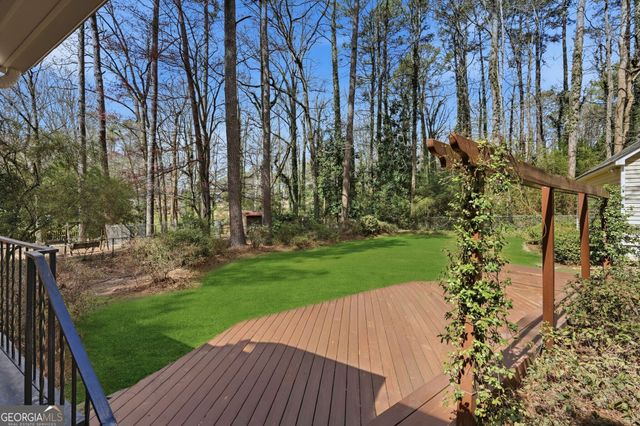 2215 Lyle Avenue, Atlanta, GA 30337