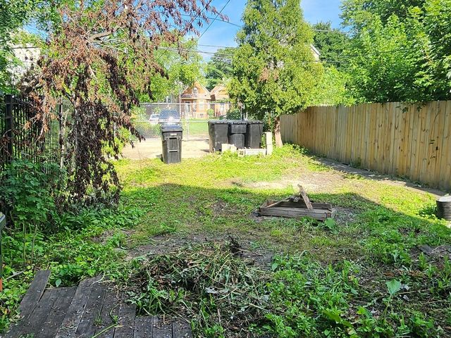 5225 S Wood Street, Chicago, IL 60609