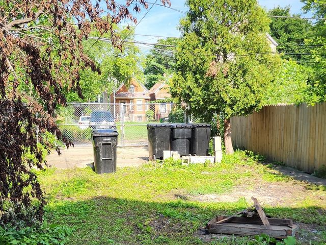 5225 S Wood Street, Chicago, IL 60609