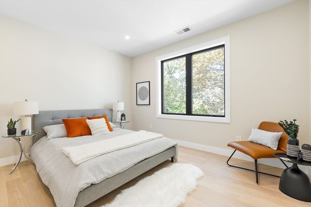 18-20 Pennsylvania 18, Newton, MA 02461