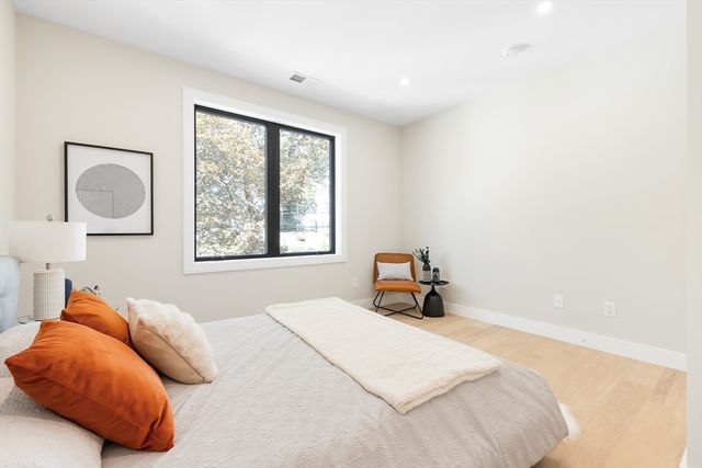 18-20 Pennsylvania 18, Newton, MA 02461