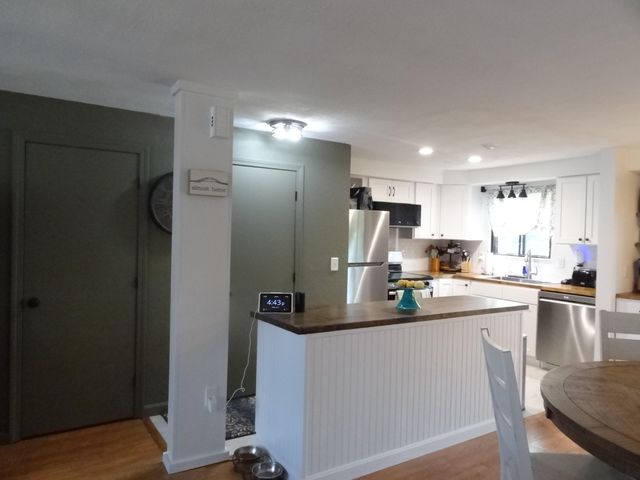 329 W Main Street APT 26, Hyannis, MA 02601