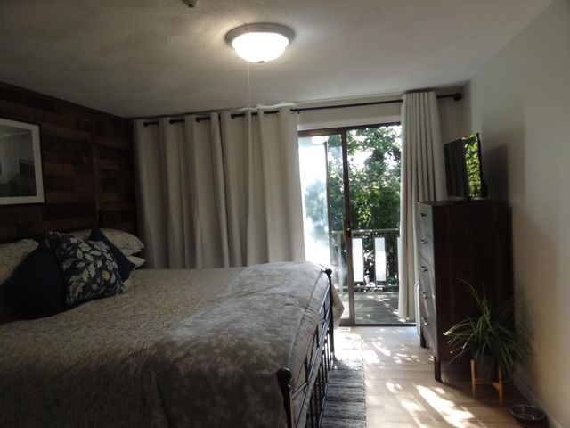 329 W Main Street APT 26, Hyannis, MA 02601