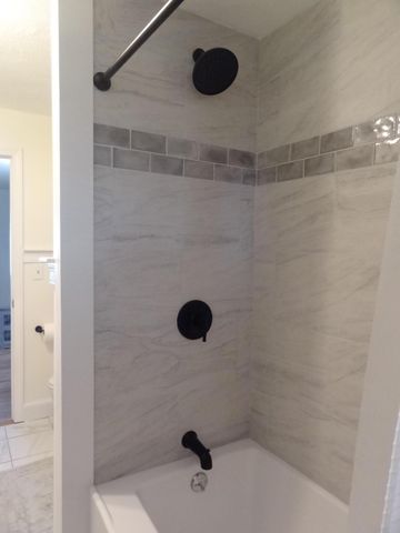 329 W Main Street APT 26, Hyannis, MA 02601