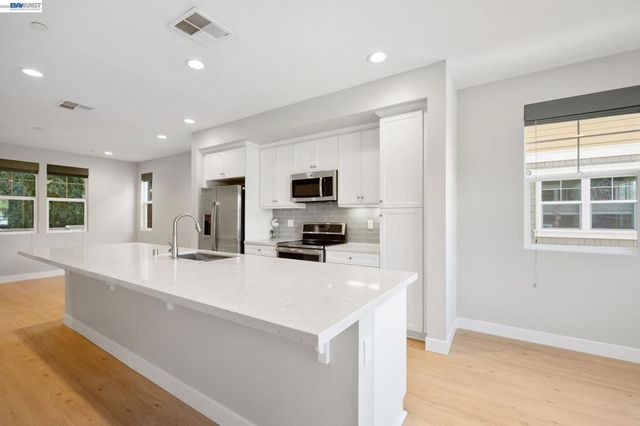 347 Skyforest Way, Scotts Valley, CA 95066