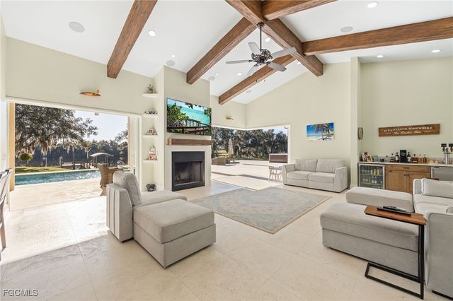 5994 Dragoon CT, Labelle, FL 33935