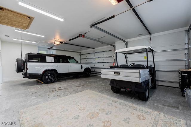 5994 Dragoon CT, Labelle, FL 33935