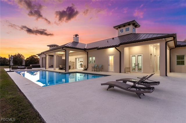 5994 Dragoon CT, Labelle, FL 33935