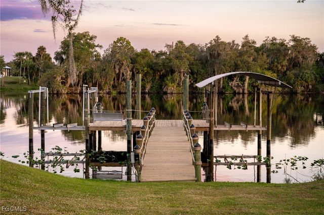 5994 Dragoon CT, Labelle, FL 33935