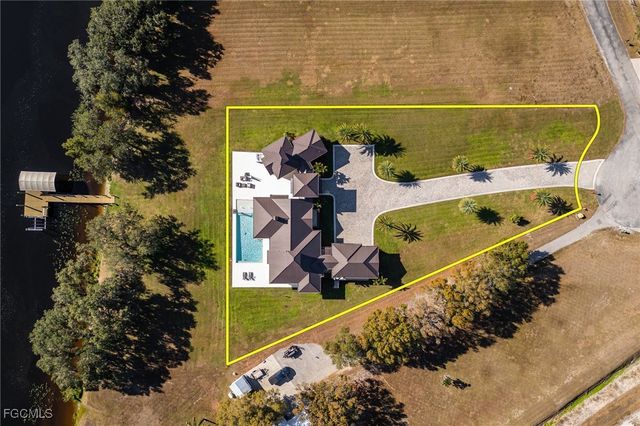 5994 Dragoon CT, Labelle, FL 33935