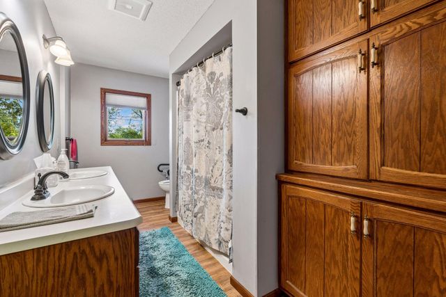 13330 Isanti Street NE, Ham Lake, MN 55304