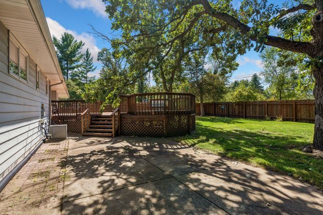 13330 Isanti Street NE, Ham Lake, MN 55304