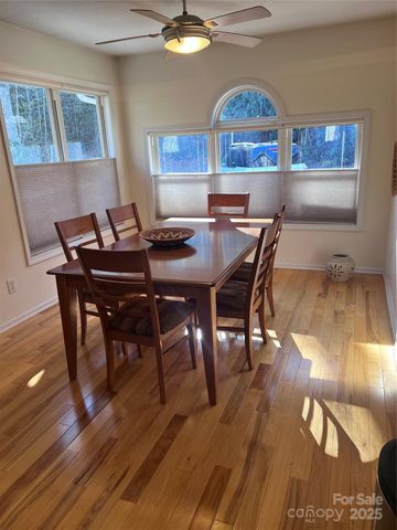 194 Ridgeview Drive, Whittier, NC 28789