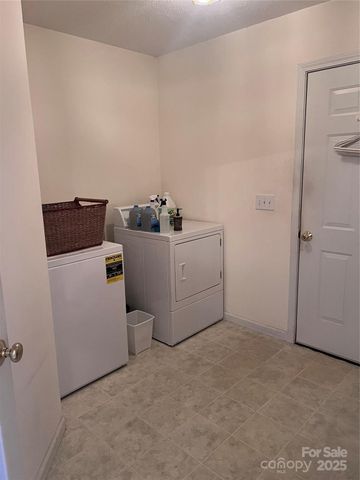 194 Ridgeview Drive, Whittier, NC 28789