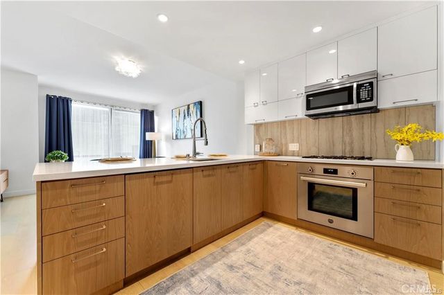 400 S Broadway 1314, Los Angeles, CA 90013