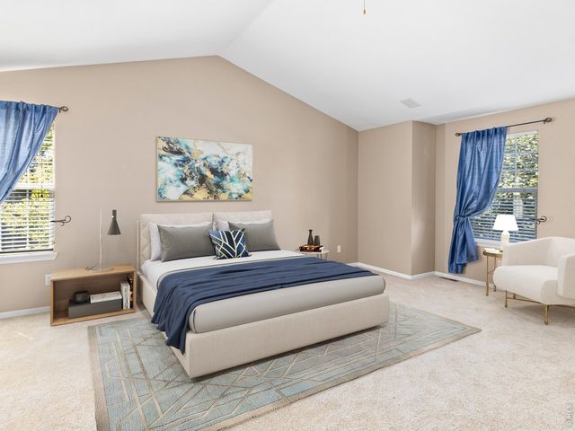 1586 Goshawk Dr, Longmont, CO 80504