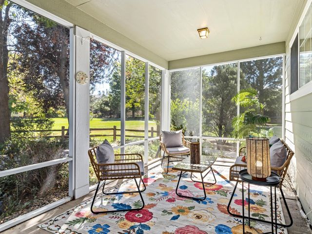 1586 Goshawk Dr, Longmont, CO 80504