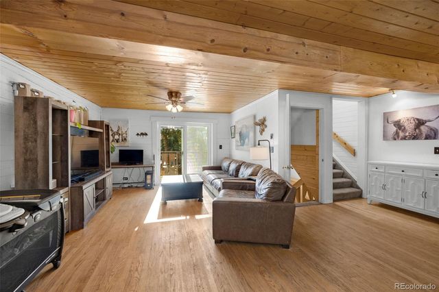 1276 Pinewood Road, Florissant, CO 80816