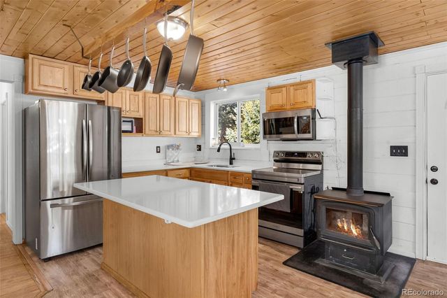 1276 Pinewood Road, Florissant, CO 80816