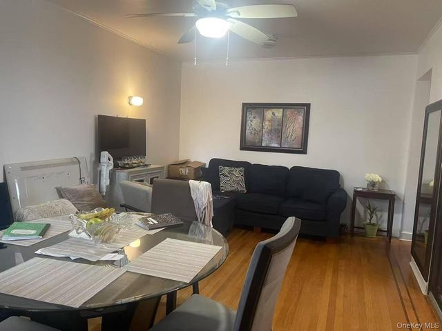 2039 150th Street, Whitestone, NY 11357