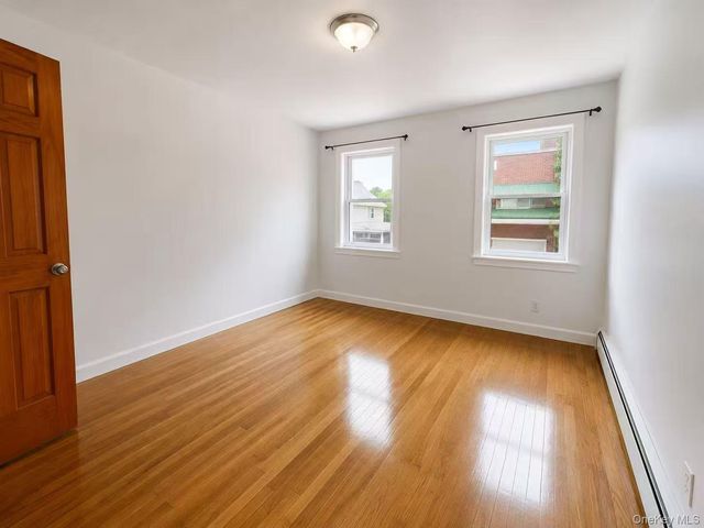 2039 150th Street, Whitestone, NY 11357