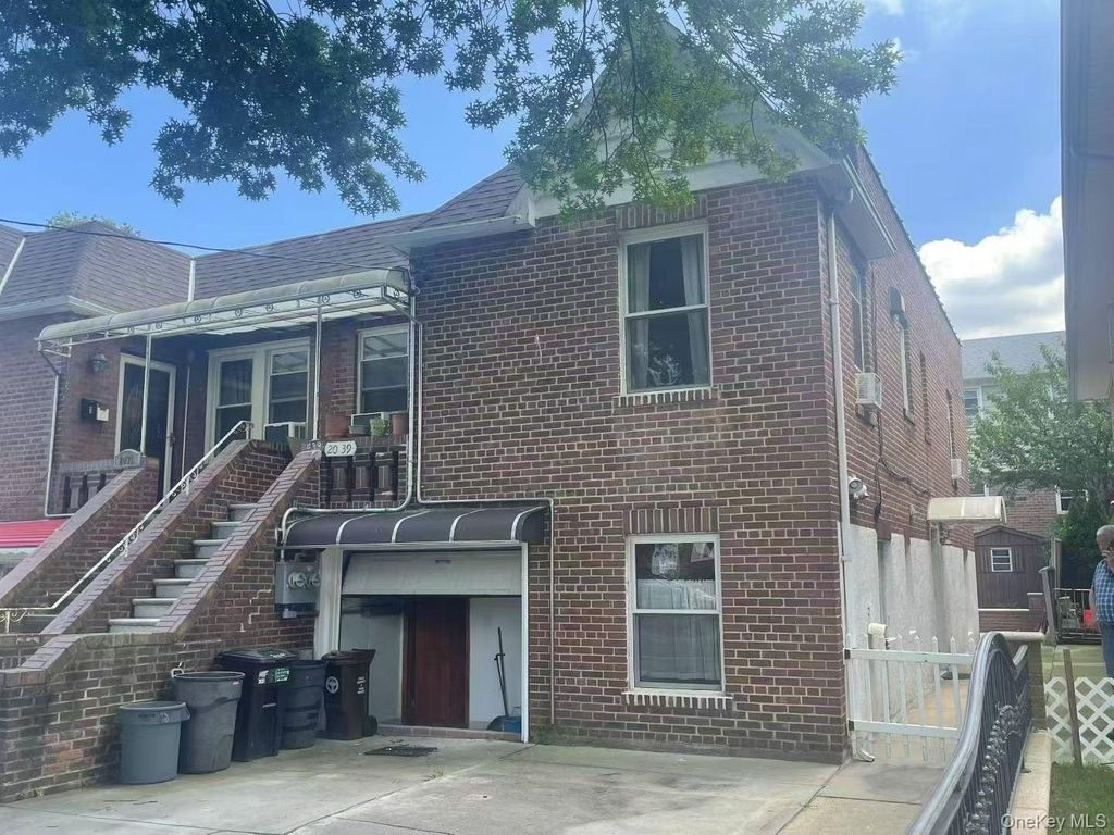 2039 150th Street, Whitestone, NY 11357
