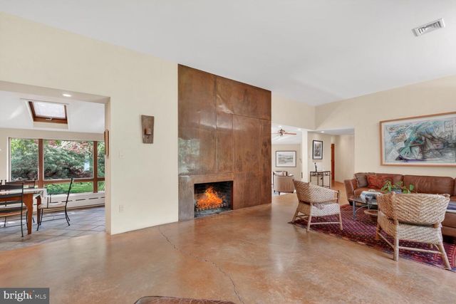 3439 MALBROOK DR, Falls Church, VA 22044