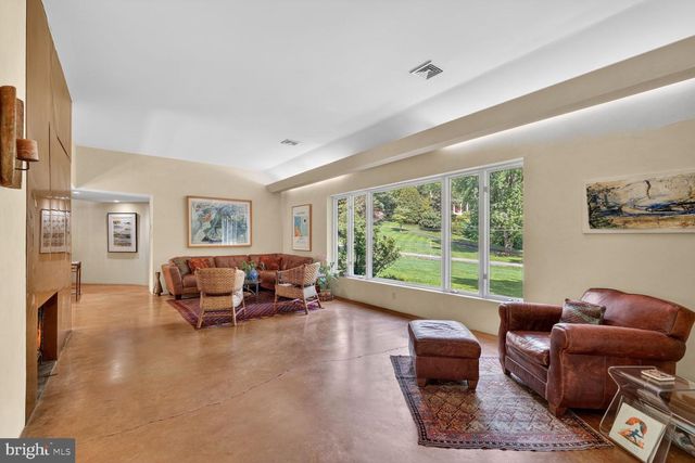 3439 MALBROOK DR, Falls Church, VA 22044
