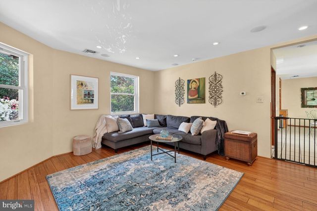 3439 MALBROOK DR, Falls Church, VA 22044