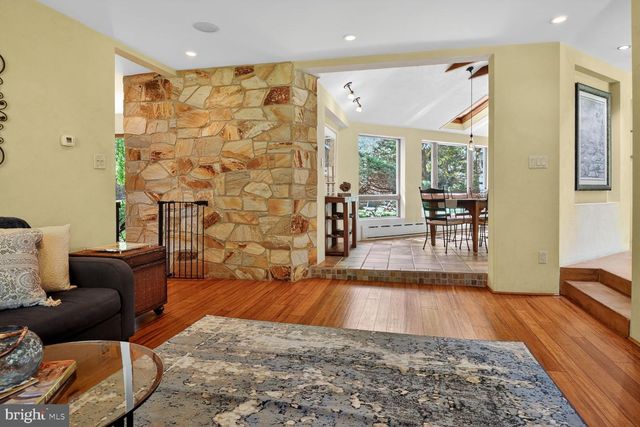 3439 MALBROOK DR, Falls Church, VA 22044
