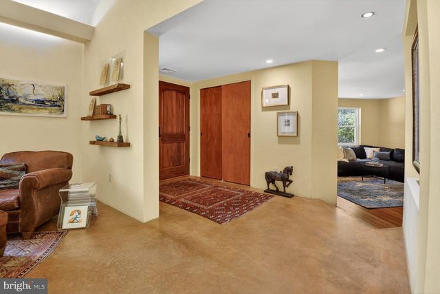 3439 MALBROOK DR, Falls Church, VA 22044