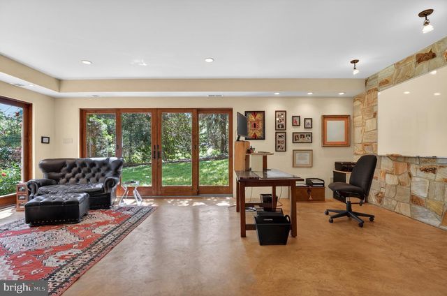 3439 MALBROOK DR, Falls Church, VA 22044