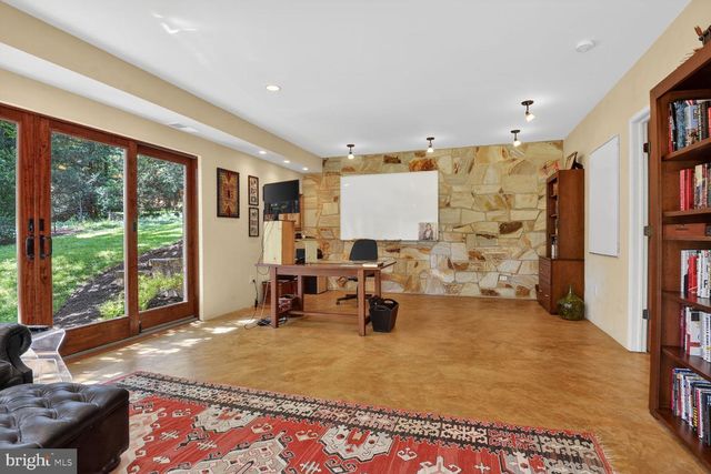 3439 MALBROOK DR, Falls Church, VA 22044