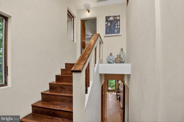 3439 MALBROOK DR, Falls Church, VA 22044