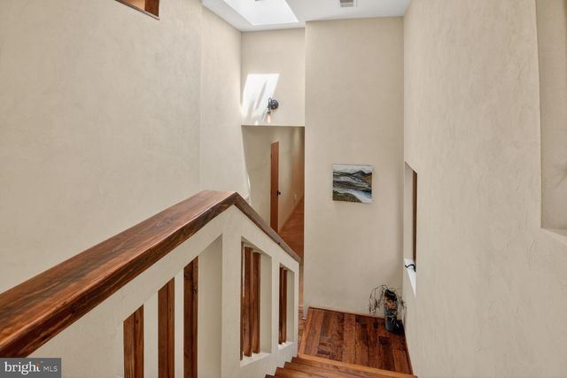 3439 MALBROOK DR, Falls Church, VA 22044