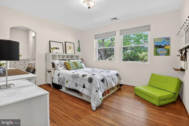 3439 MALBROOK DR, Falls Church, VA 22044