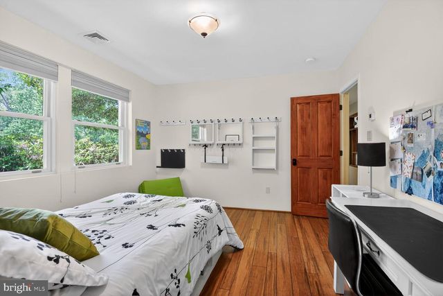 3439 MALBROOK DR, Falls Church, VA 22044