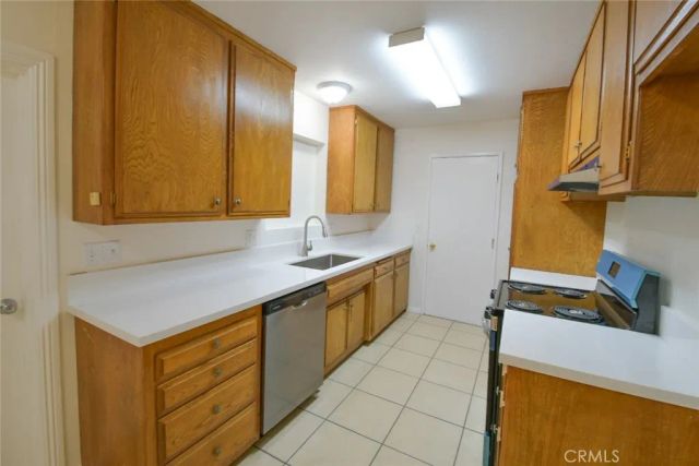 815 Coral Avenue, Hemet, CA 92543