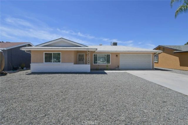 815 Coral Avenue, Hemet, CA 92543