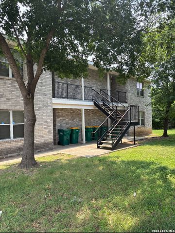 501 Dukeway, Universal City, TX 78148