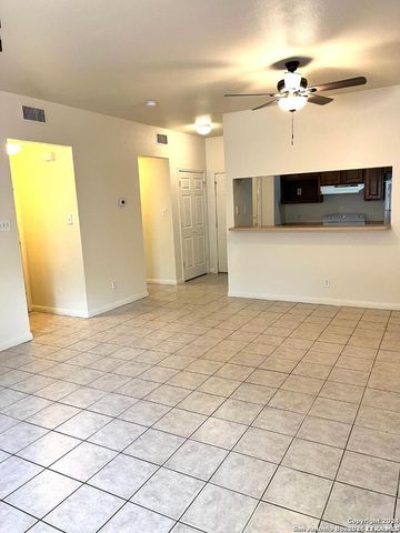 501 Dukeway, Universal City, TX 78148