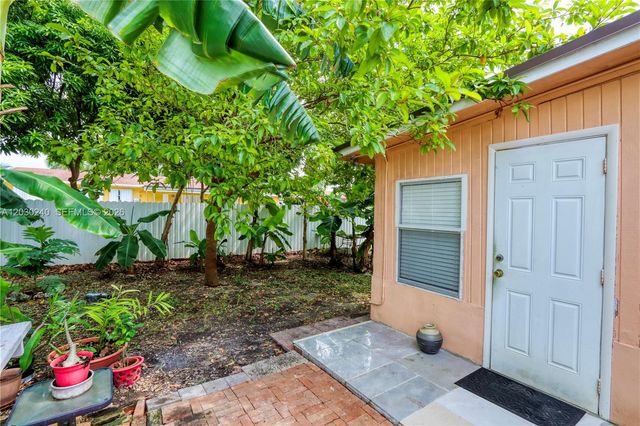 15825 SW 305th Ter, Homestead, FL 33033