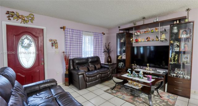 15825 SW 305th Ter, Homestead, FL 33033