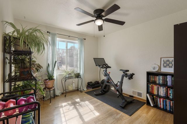 6013 Zimmerman Avenue NE, Albuquerque, NM 87110