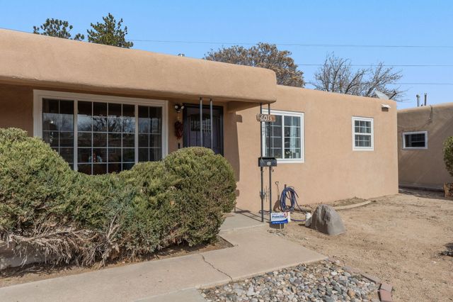 6013 Zimmerman Avenue NE, Albuquerque, NM 87110