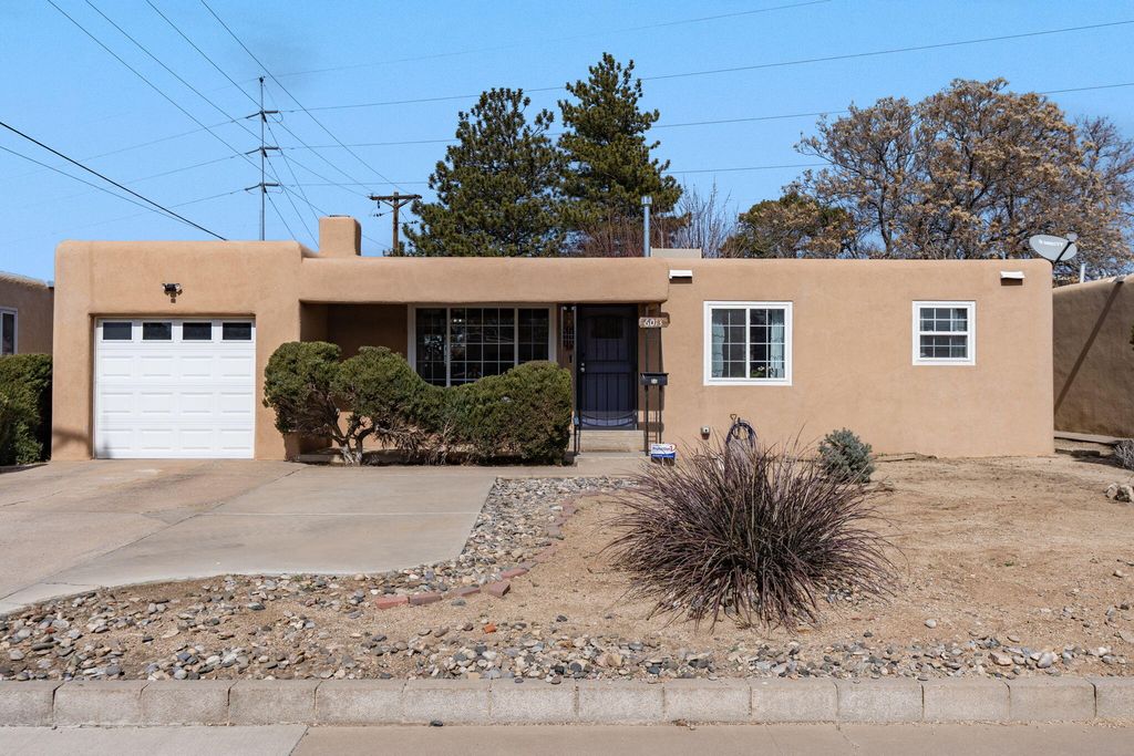 6013 Zimmerman Avenue NE, Albuquerque, NM 87110