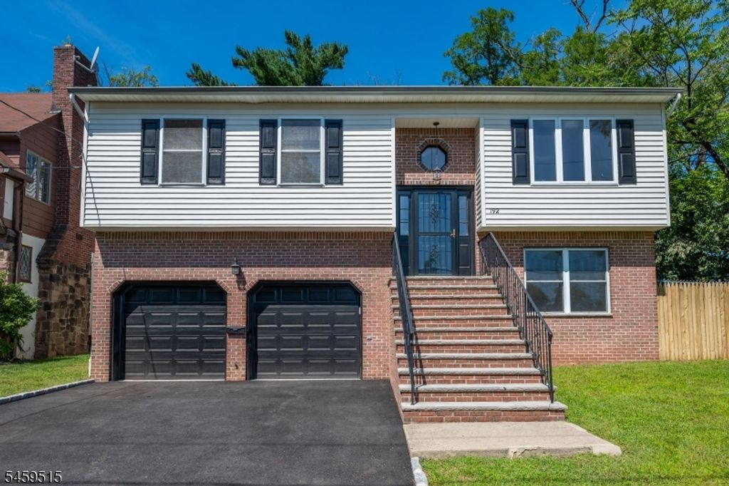 192 Indian Run Pkwy, Union Twp., NJ 07083 — exterior