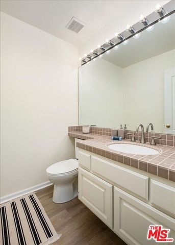 22322 Cairnloch Street, Calabasas, CA 91302