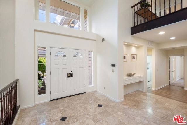 22322 Cairnloch Street, Calabasas, CA 91302